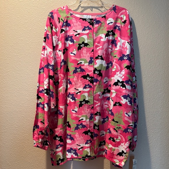 Colorful Women's long sleeve scrubs with Halloween bats Print - Picture 1 of 4